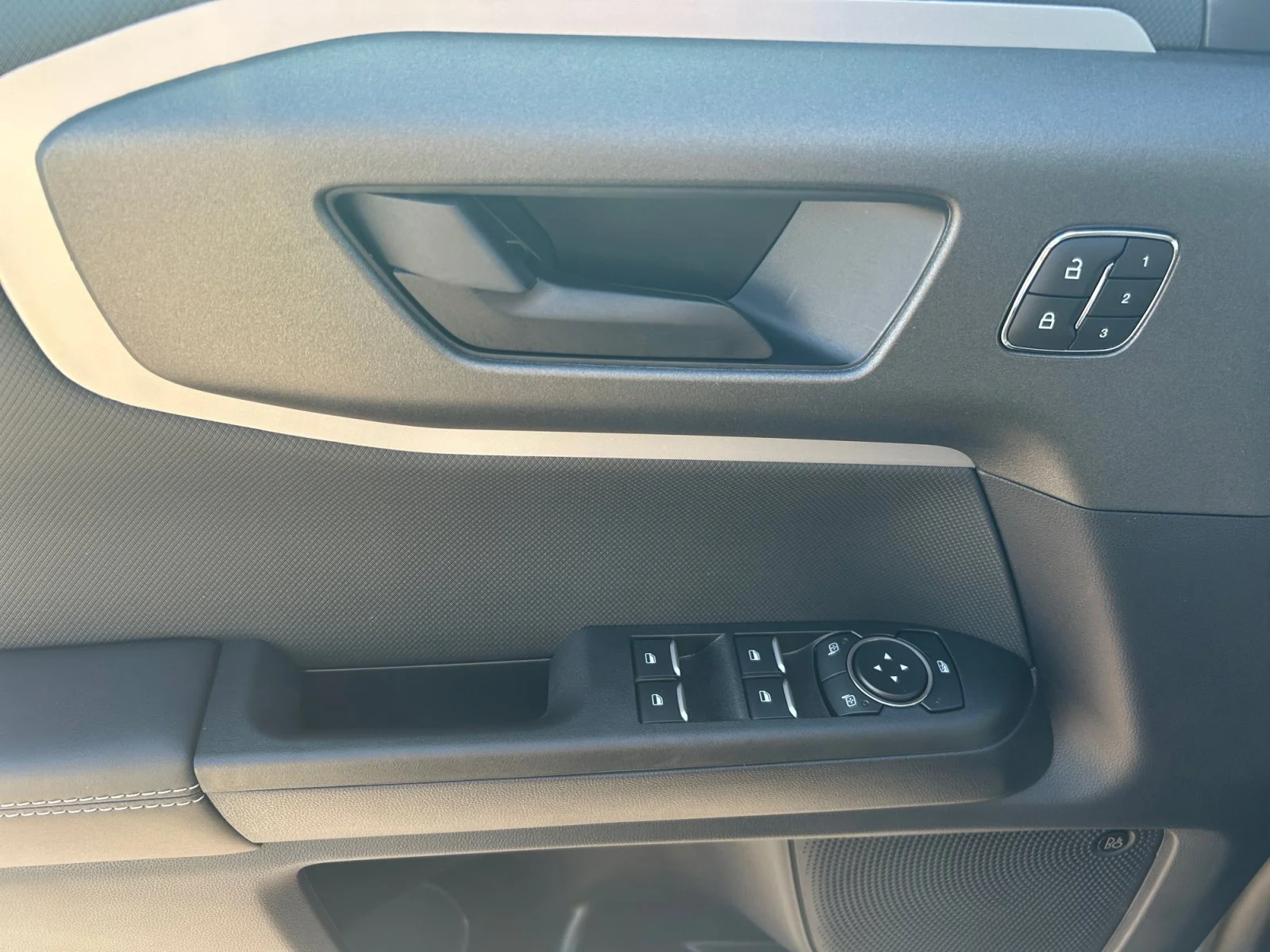 New 2026 Carbonized Grey Metallic Ford Outer Banks image 16