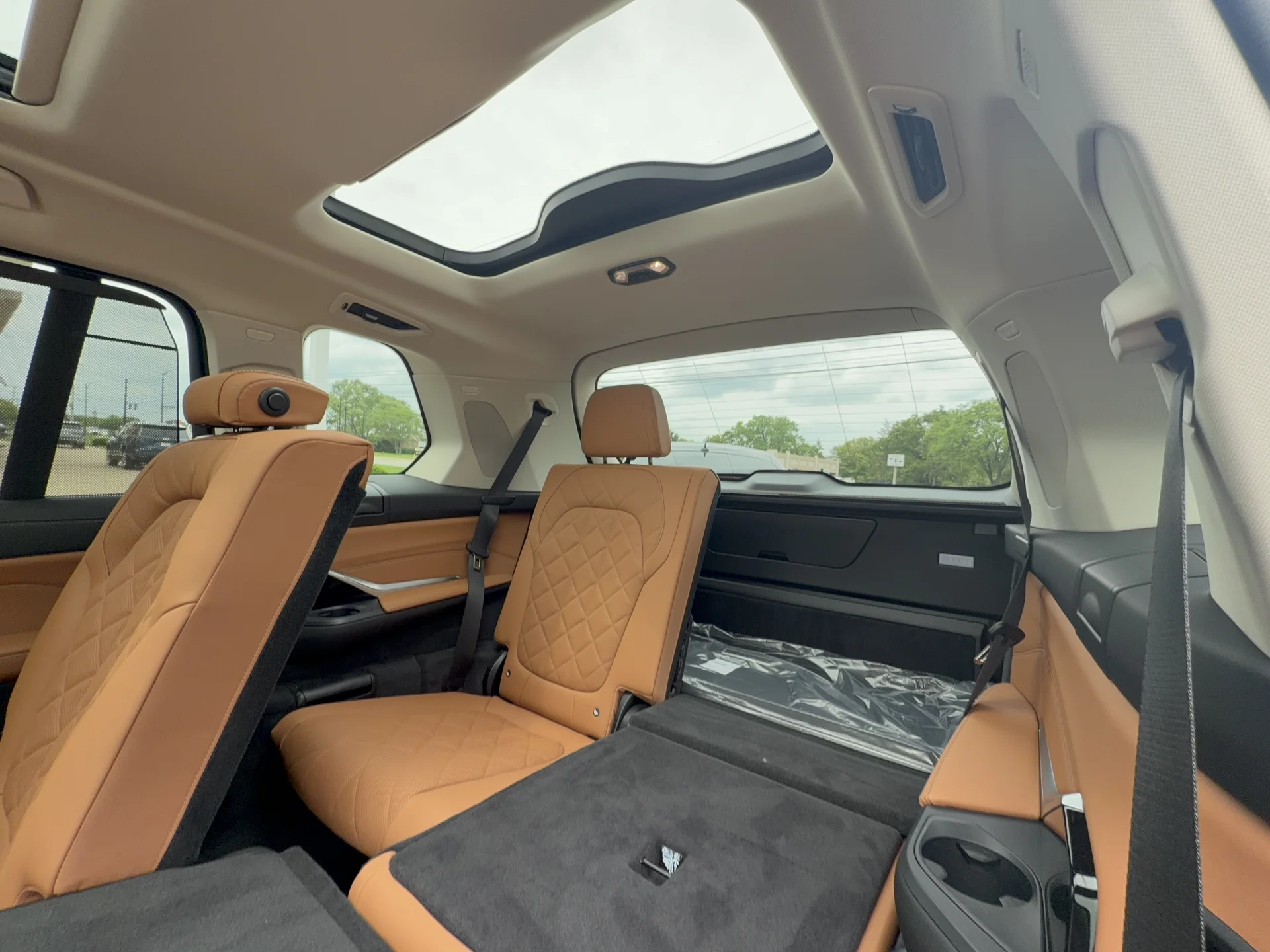 New 2026 Skyscraper Grey Metallic BMW xDrive40i image 30
