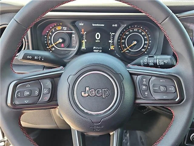 Used 2025 Gray Jeep Rubicon 4x4 image 15