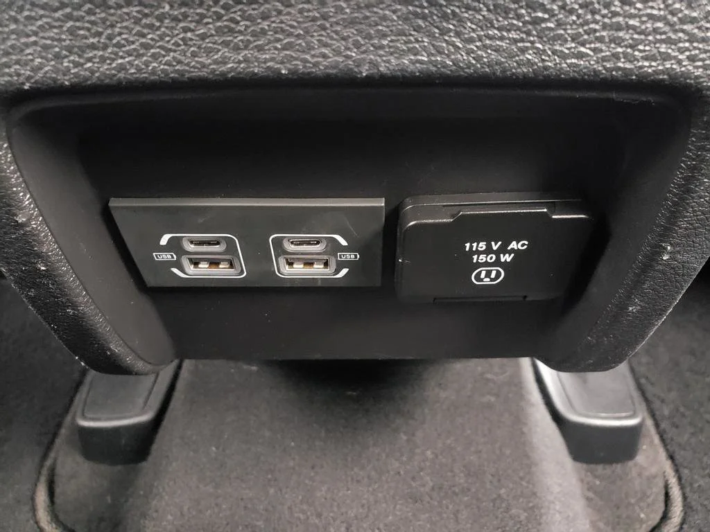 Certified Used 2021 Slate Blue Pearlcoat Jeep Latitude Lux image 13