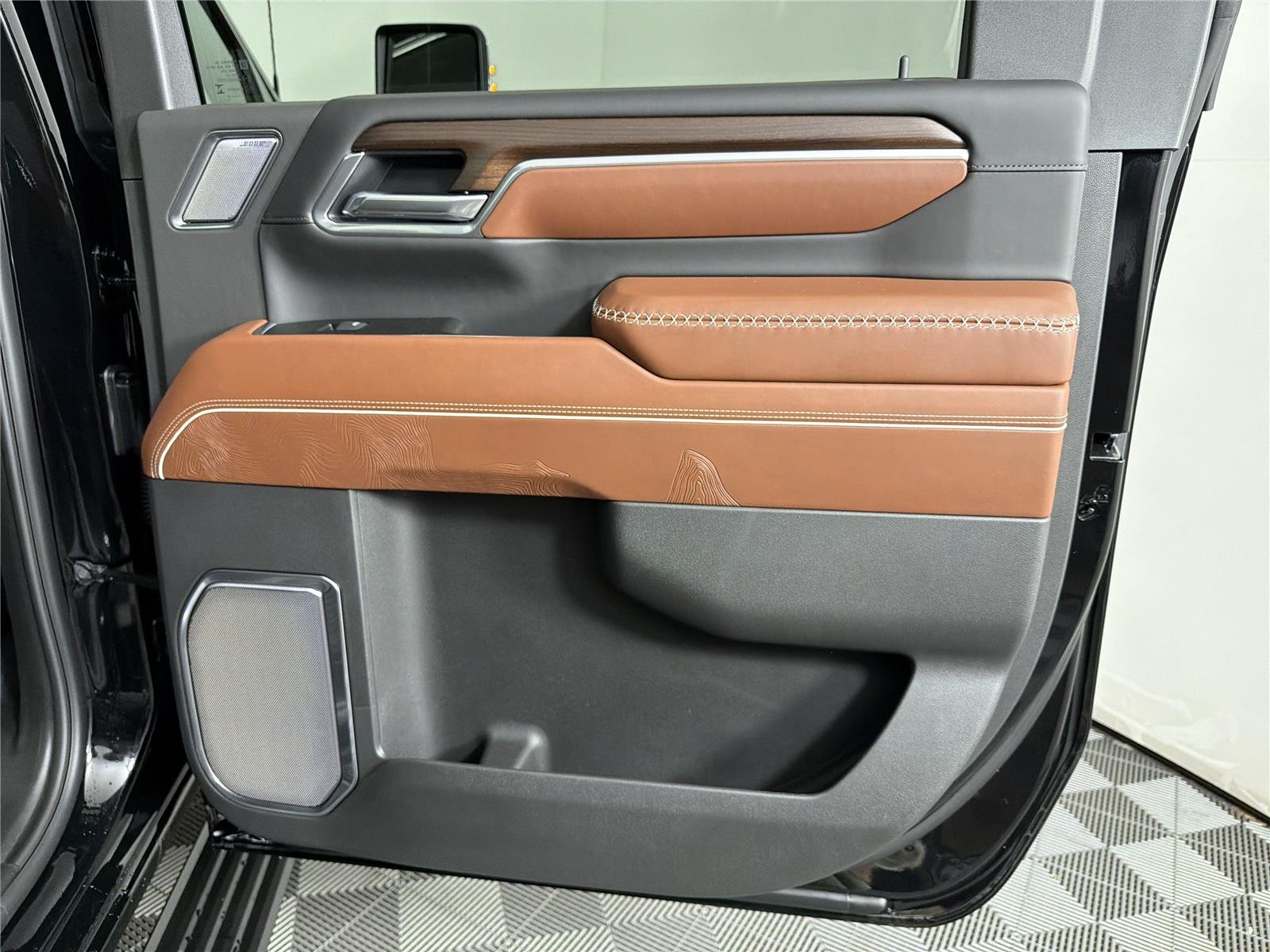 New 2026 Onyx Black GMC Denali Ultimate image 12