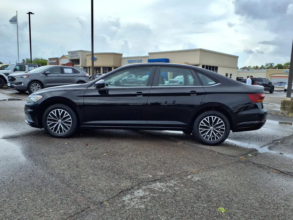 Used 2019 Black Volkswagen  image 19