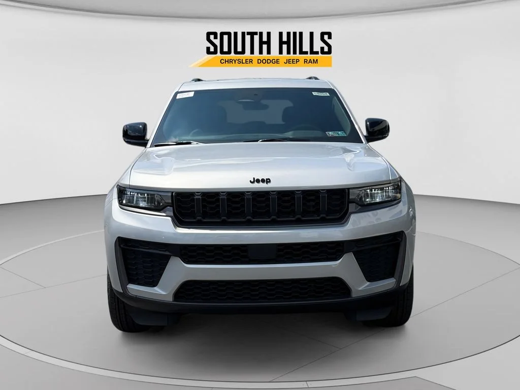 New 2026 Silver Zynith Jeep Altitude image 8