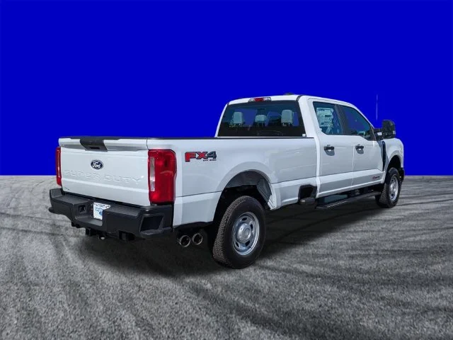 New 2027 White Ford XL image 4
