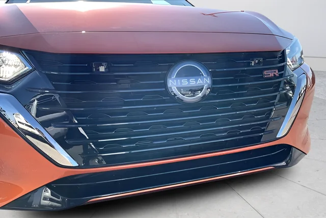 Used 2025 Orange Nissan SR image 31