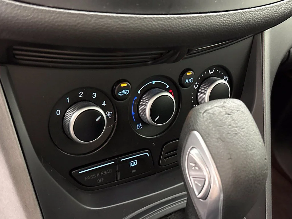 Used 2014 Red Ford S image 41