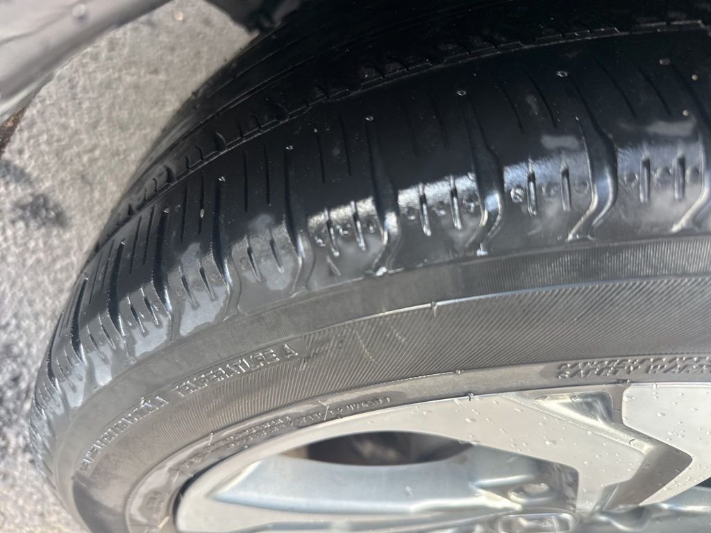 Used 2019 Black Honda EX-L image 7
