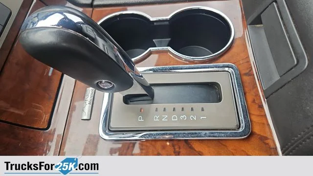 Used 2012 Ingot Silver Lincoln Base image 21