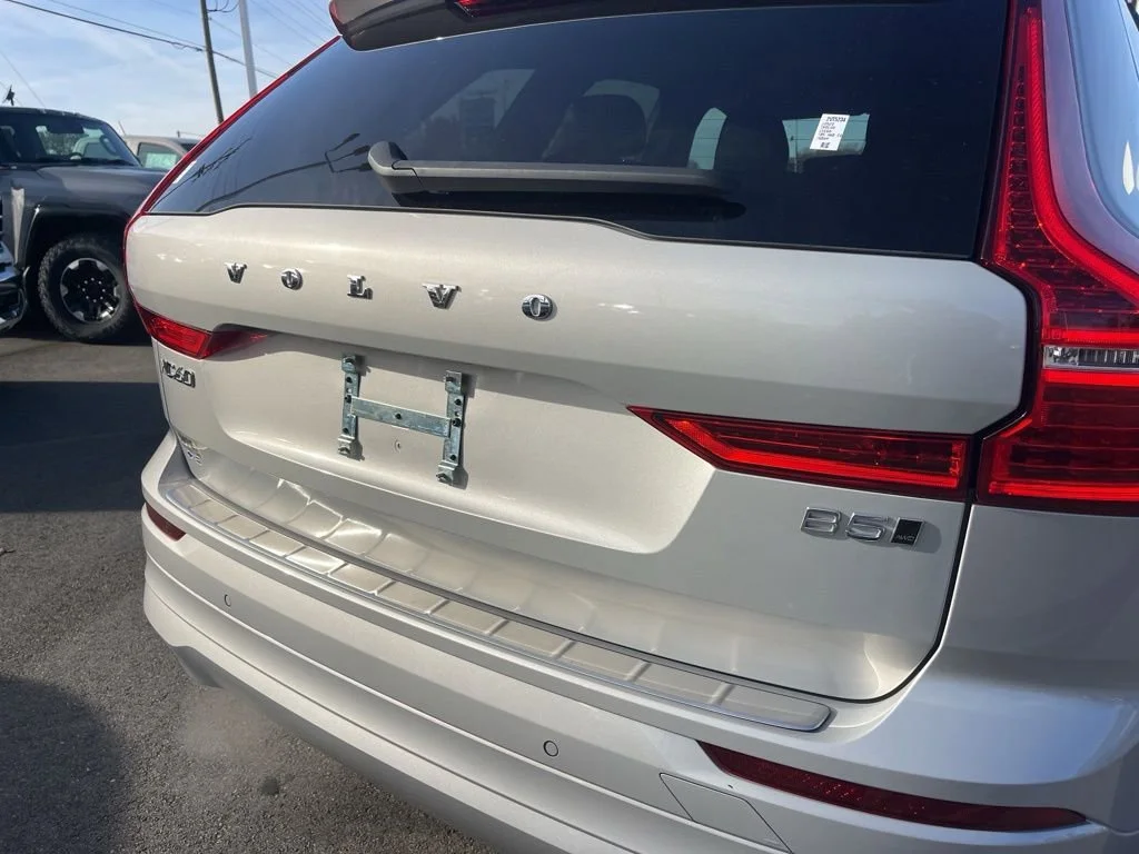 Used 2023 Gray Volvo Core image 32