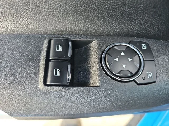 Used 2022 Blue Ford Mach 1 image 28