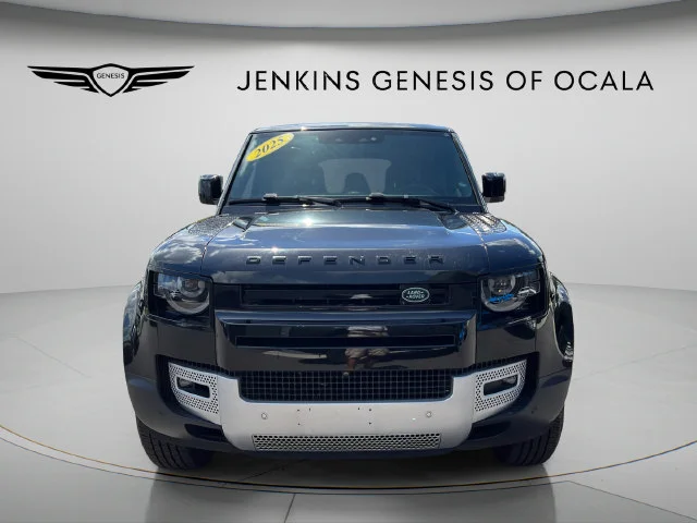 Used 2025 Black Land Rover S image 8