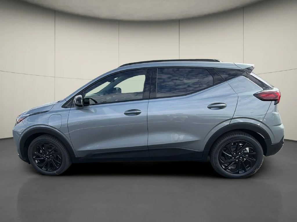 New 2027 Sterling Grey Metallic Chevrolet RS image 4