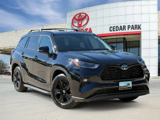 2024 Toyota Highlander Hybrid XLE