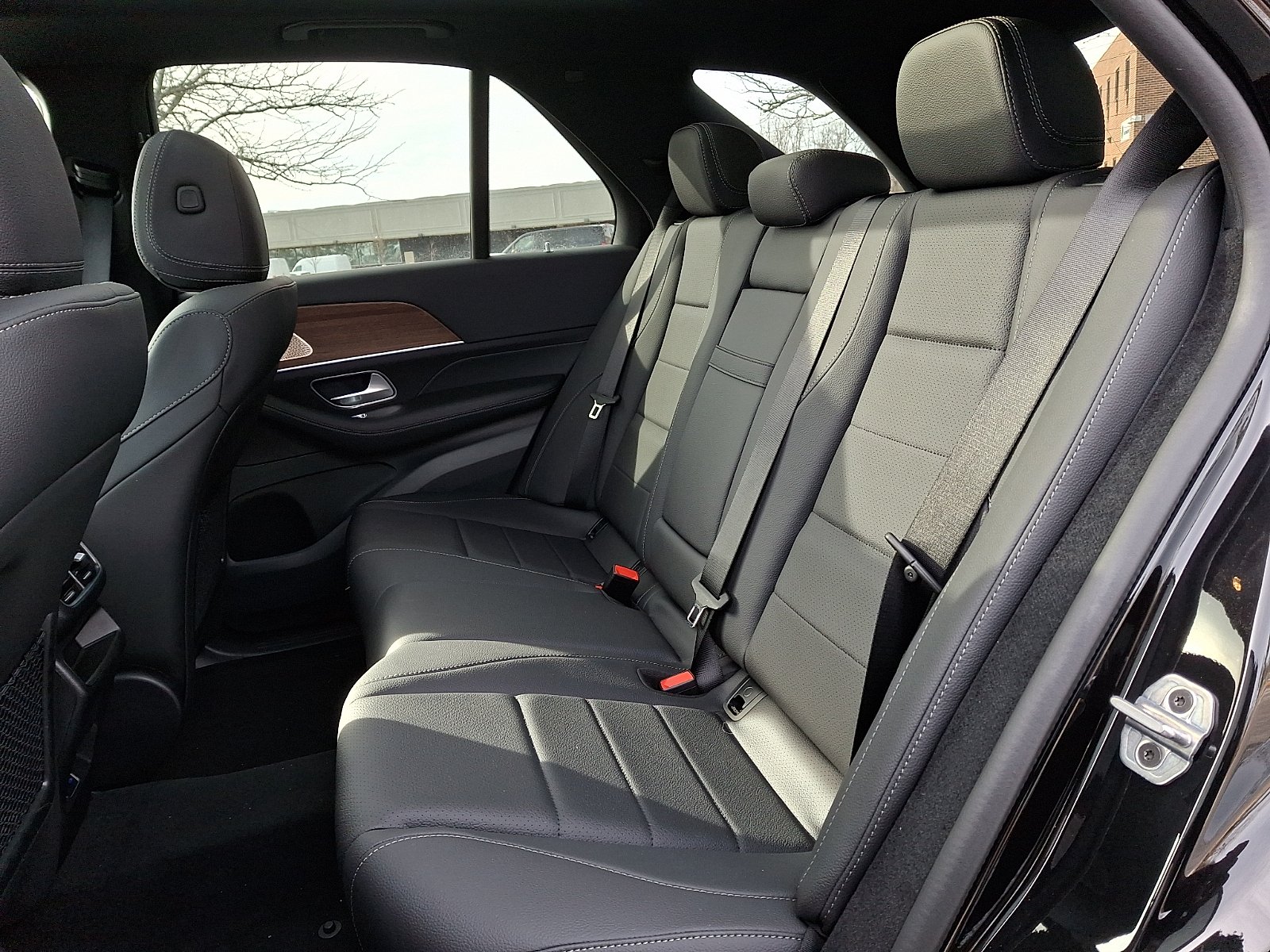 Used 2026 Obsidian Black Metallic Mercedes-Benz GLE 350 image 8
