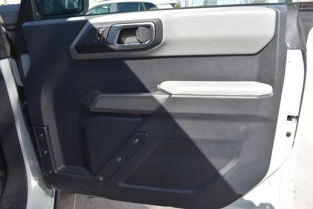 Used 2022 Gray Ford Badlands image 17