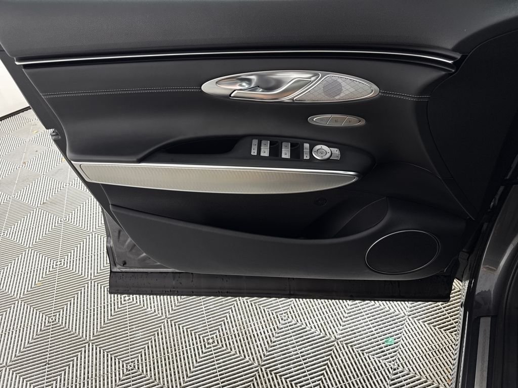 2023 GENESIS GV70 Standard - Photo 10