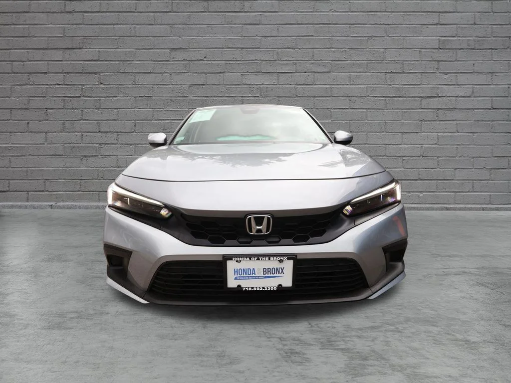 Certified Used 2024 Lunar Silver Metallic Honda LX image 5