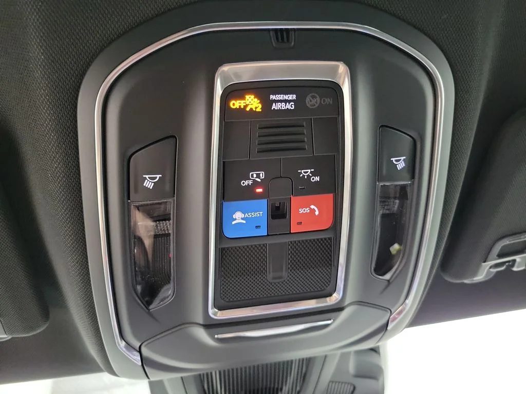 New 2026 White Knuckle Exterior Paint Dodge R/T image 16