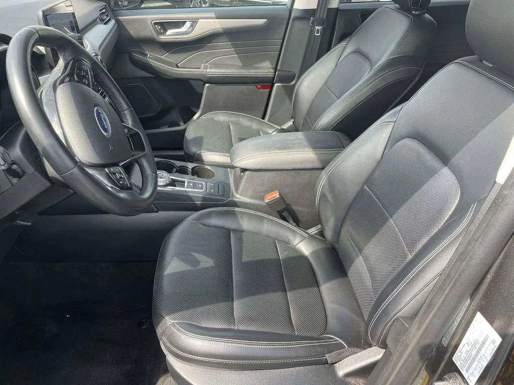 Used 2022 Gray Ford SEL image 13