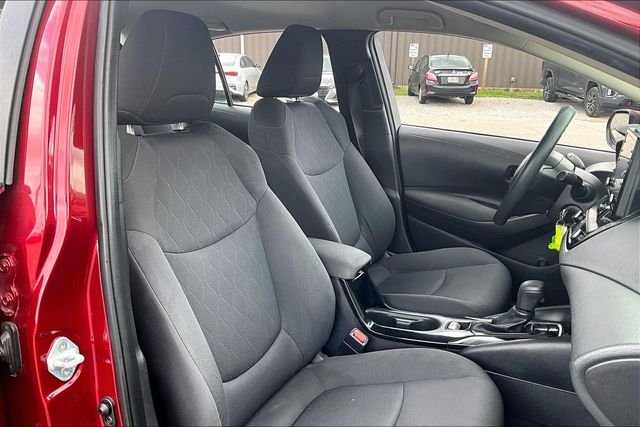 Used 2022 Red Toyota LE image 29