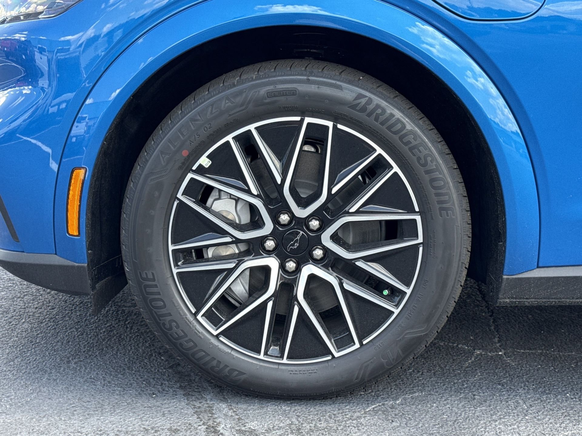 2025 Ford Mustang Mach-E Premium - Photo 31