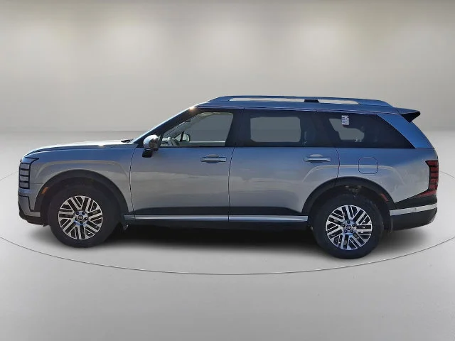 New 2026 Silver Hyundai SEL Premium image 4