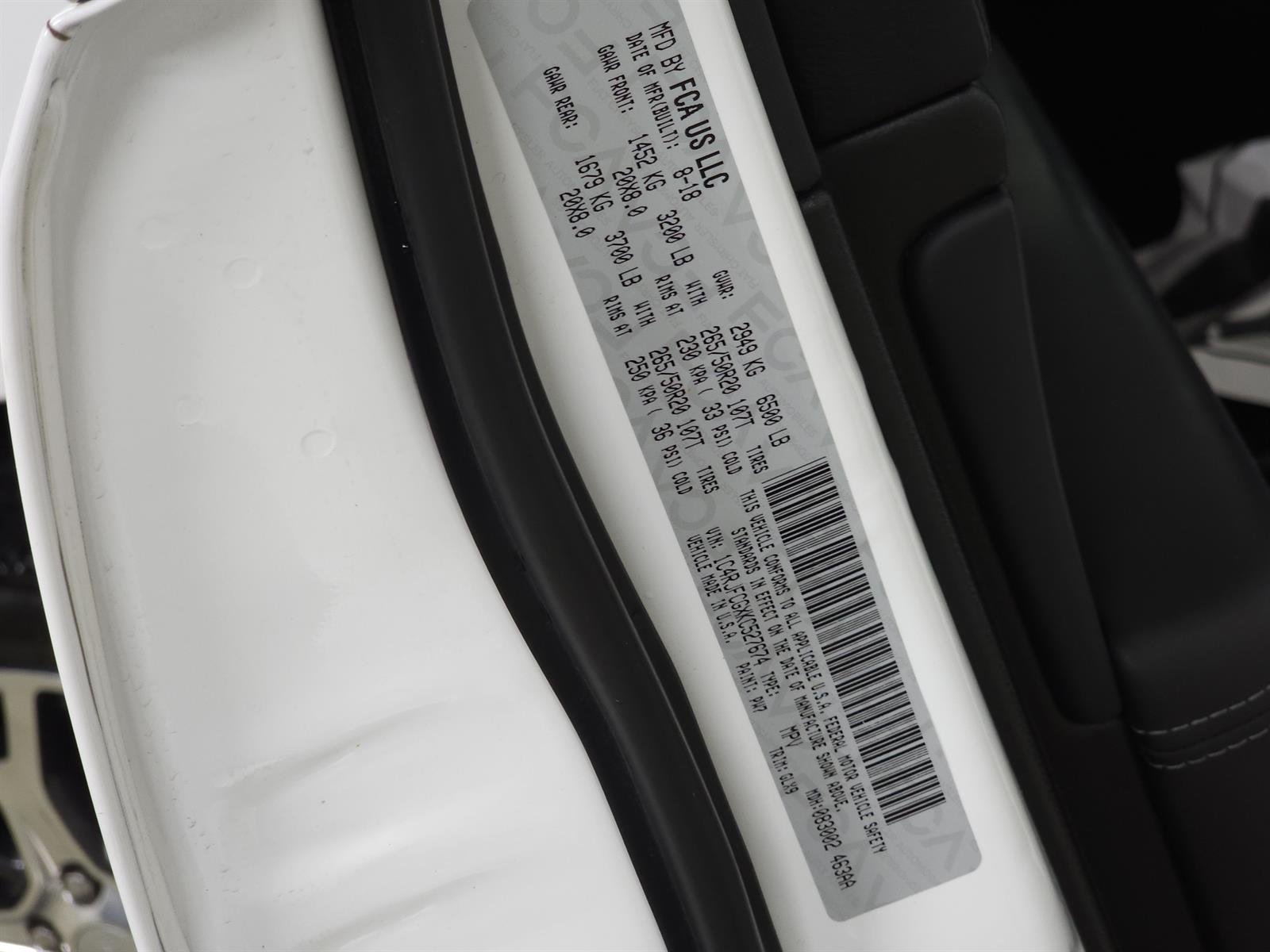 Used 2019 White Jeep Overland image 36