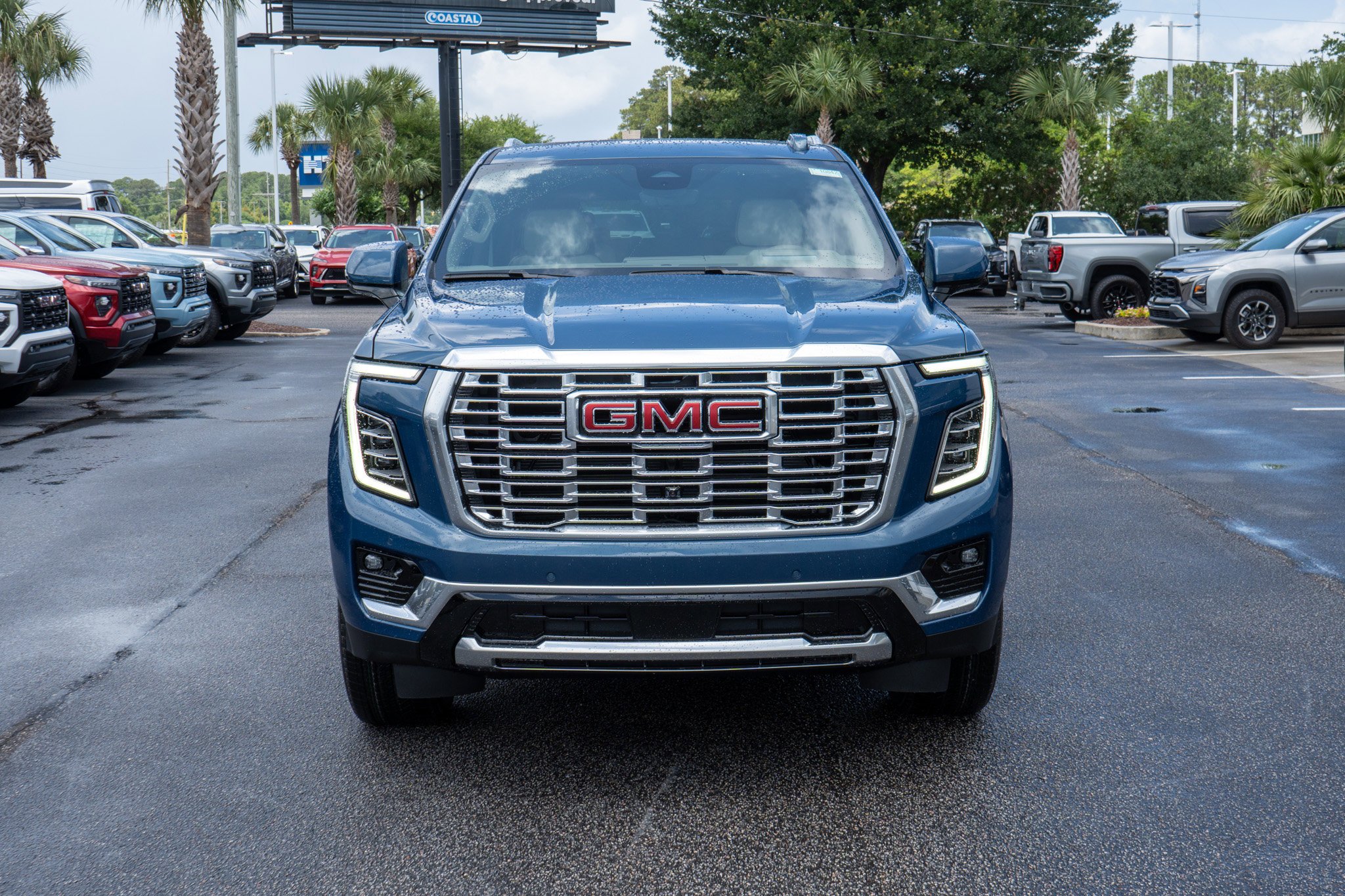 2026 GMC Yukon XL Denali - Photo 8