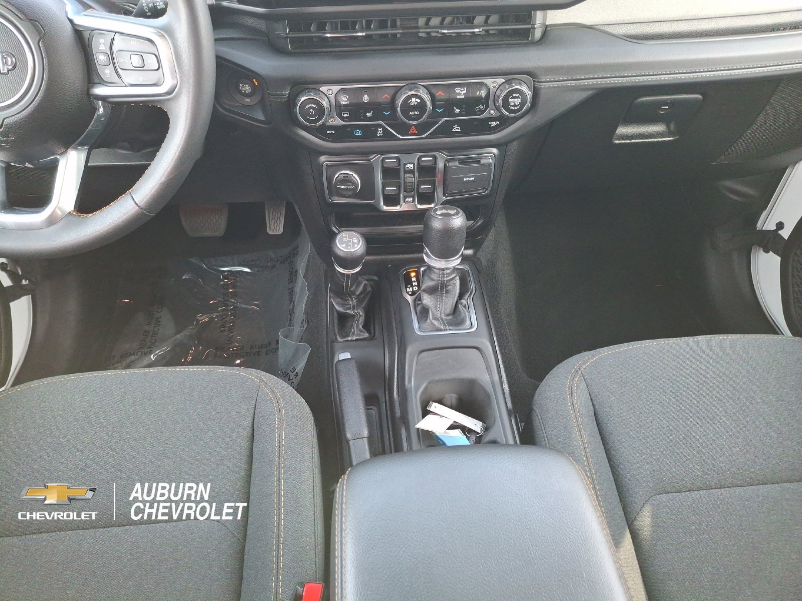 Used 2024 White Jeep Sahara 4xe image 12