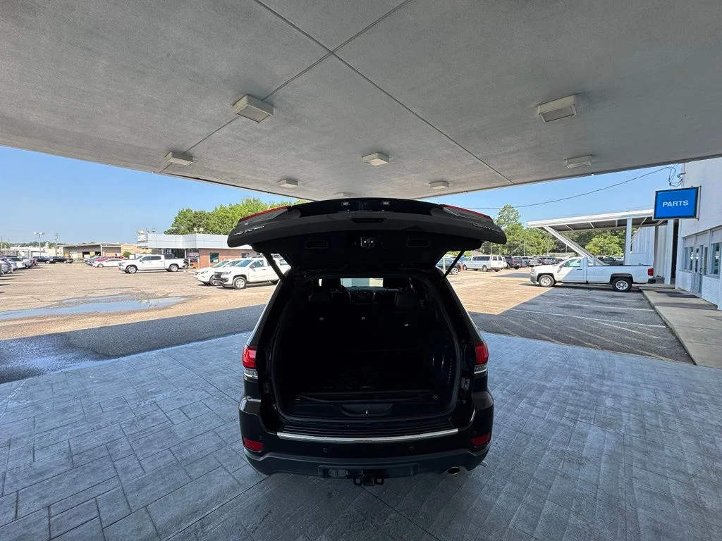 Used 2021 Black Jeep Limited image 9