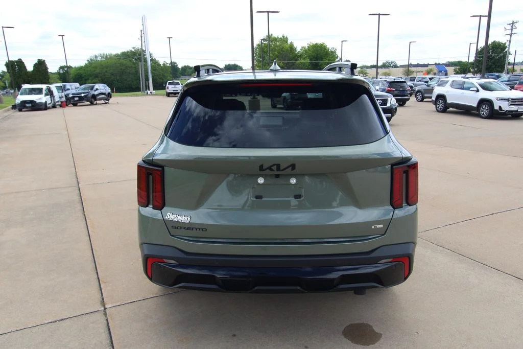 New 2026 Green Kia  image 16