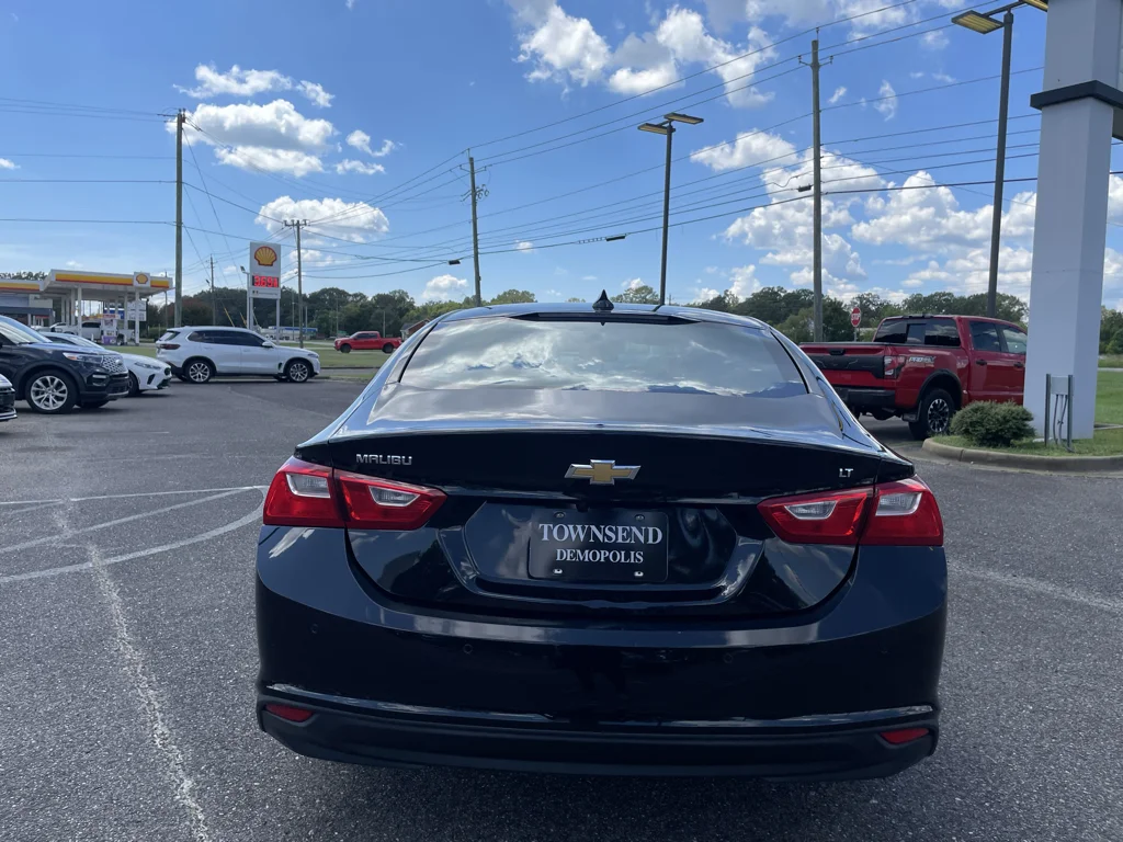 Used 2025 Mosaic Black Metallic Chevrolet LT image 4