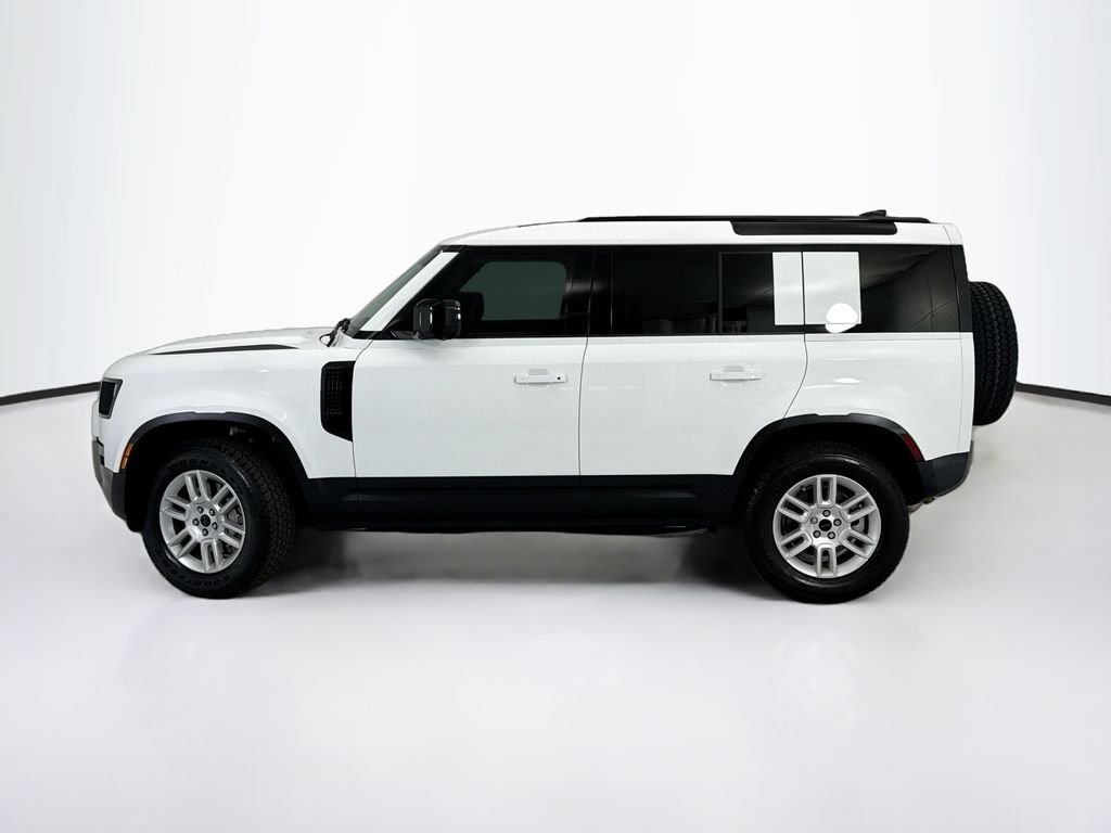 Certified Used 2026 Fuji White Land Rover S image 8