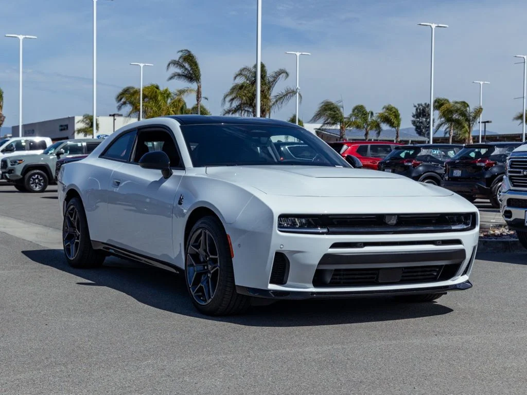 New 2026 White Knuckle Exterior Paint Dodge R/T Scat Pack 2-door AWD image 1