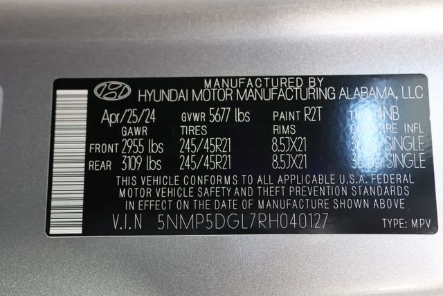Used 2024 Silver Hyundai Calligraphy image 30