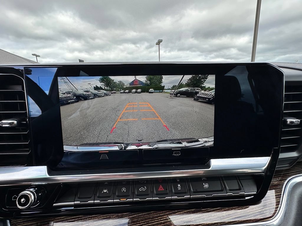 Used 2023 Sterling Metallic GMC Elevation image 32