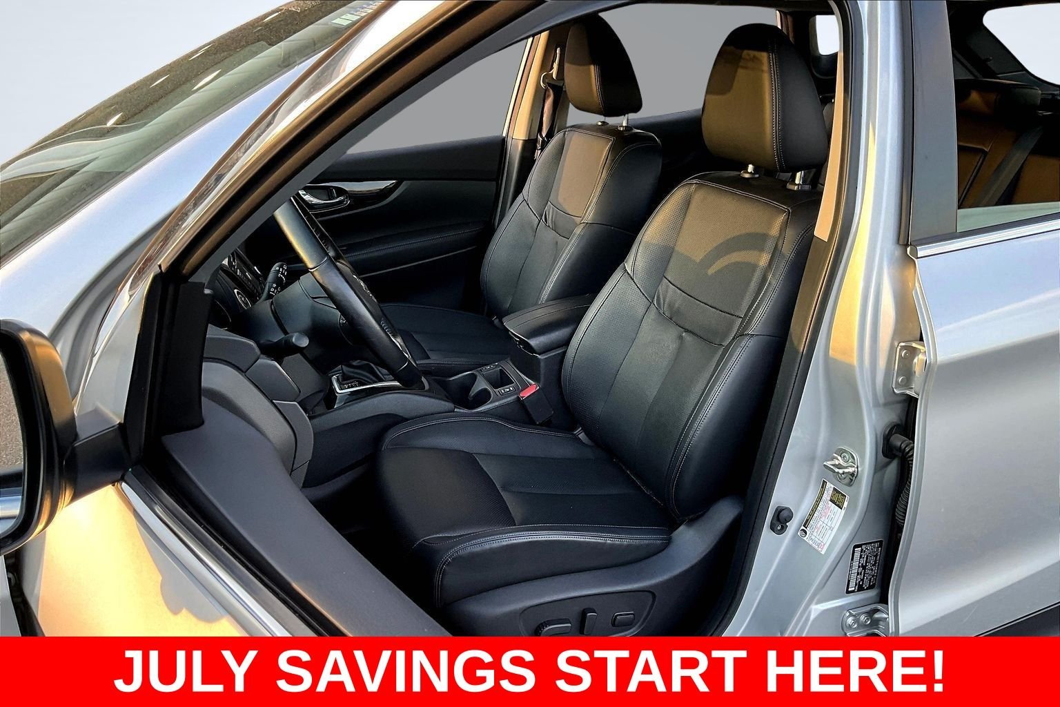 Used 2022 Silver Nissan SL image 27