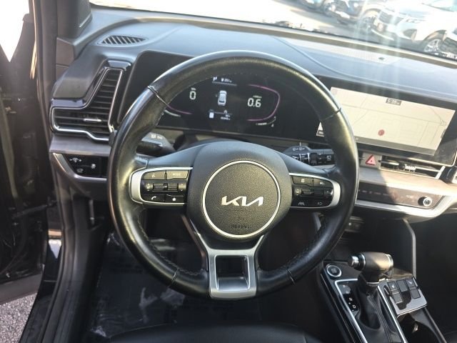 Used 2023 Black Kia X-Line image 15