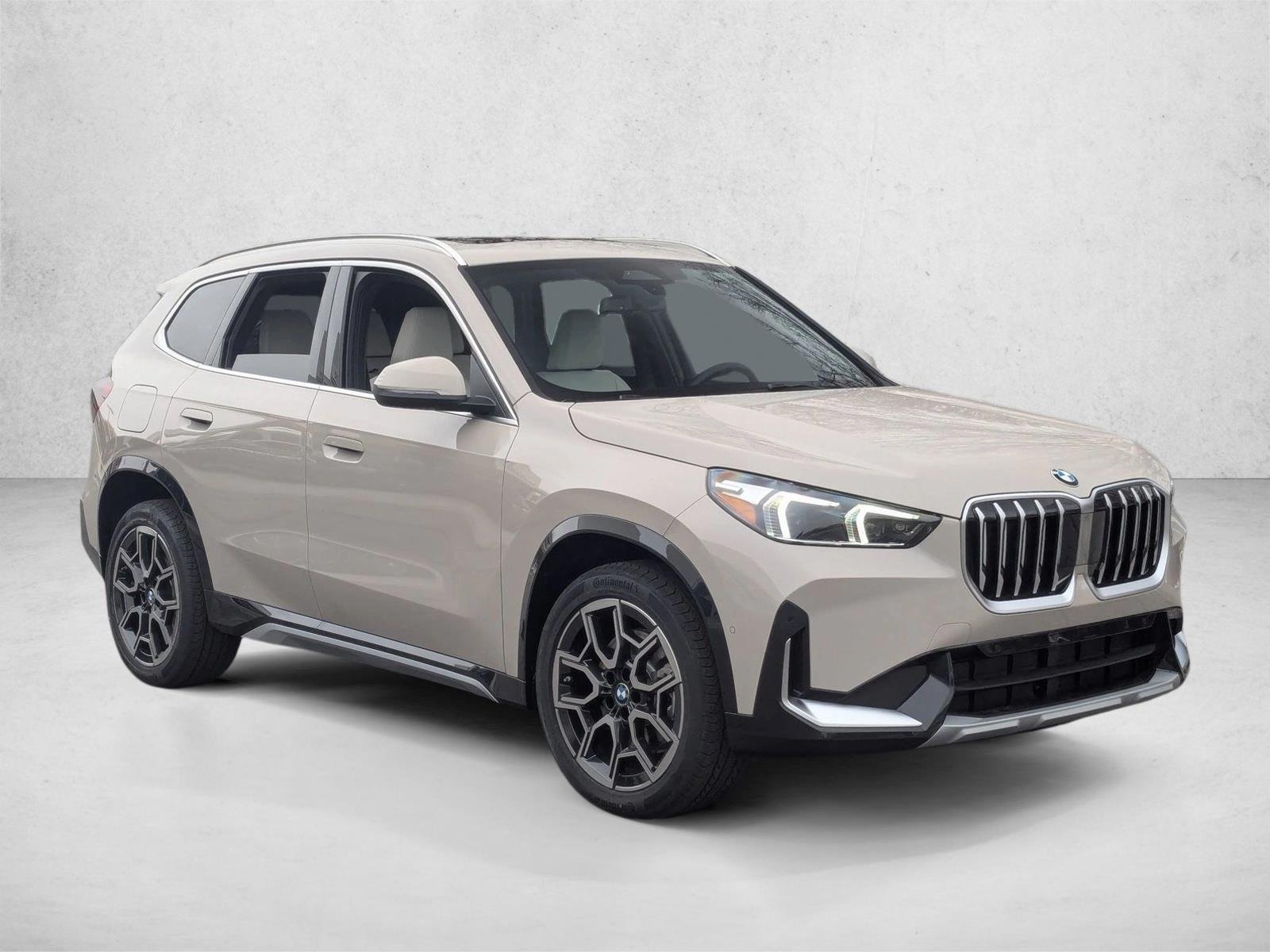 Used 2026 Dune Grey Metallic BMW xDrive28i image 7