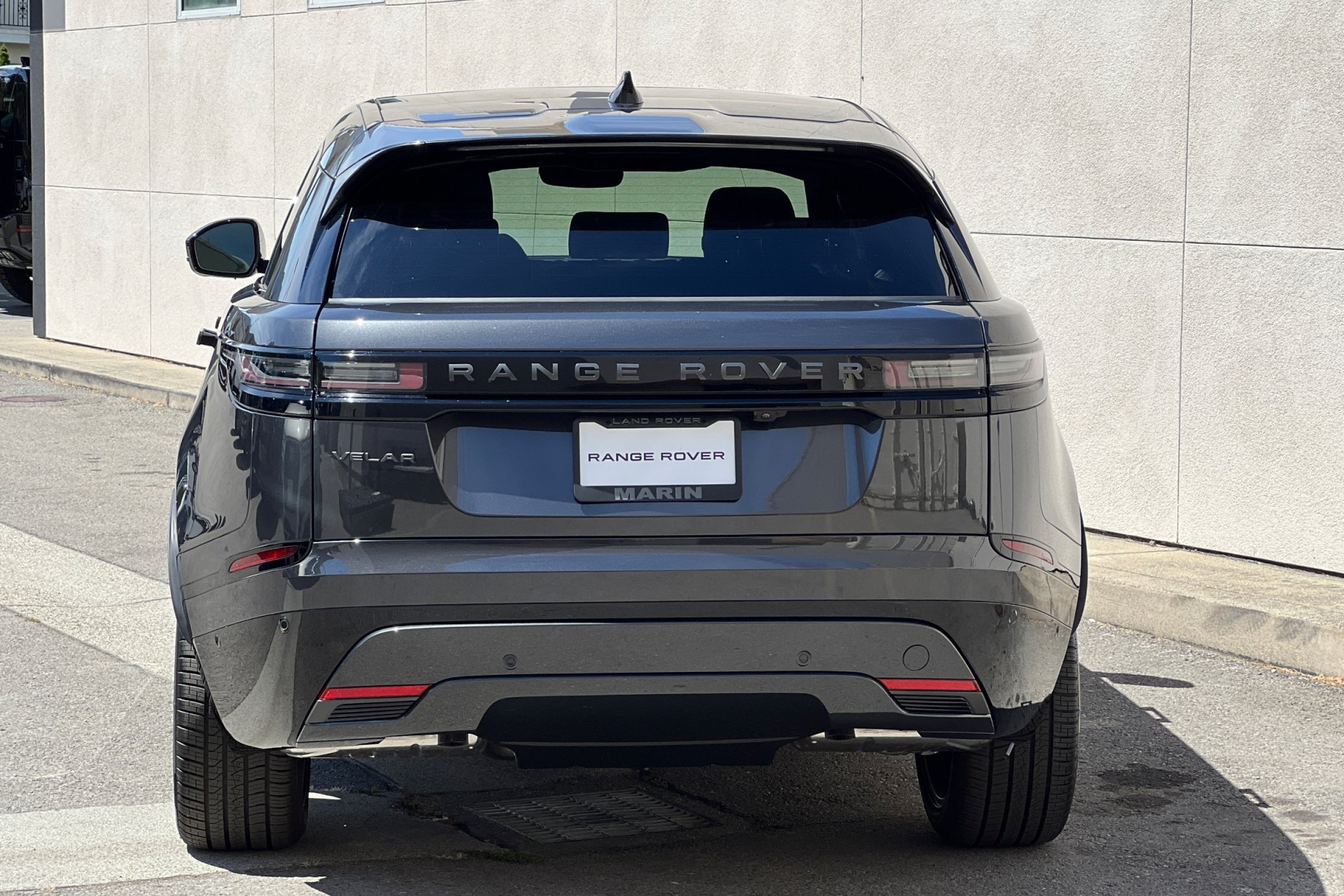 New 2026 Carpathian Grey Land Rover Belgravia Edition image 7
