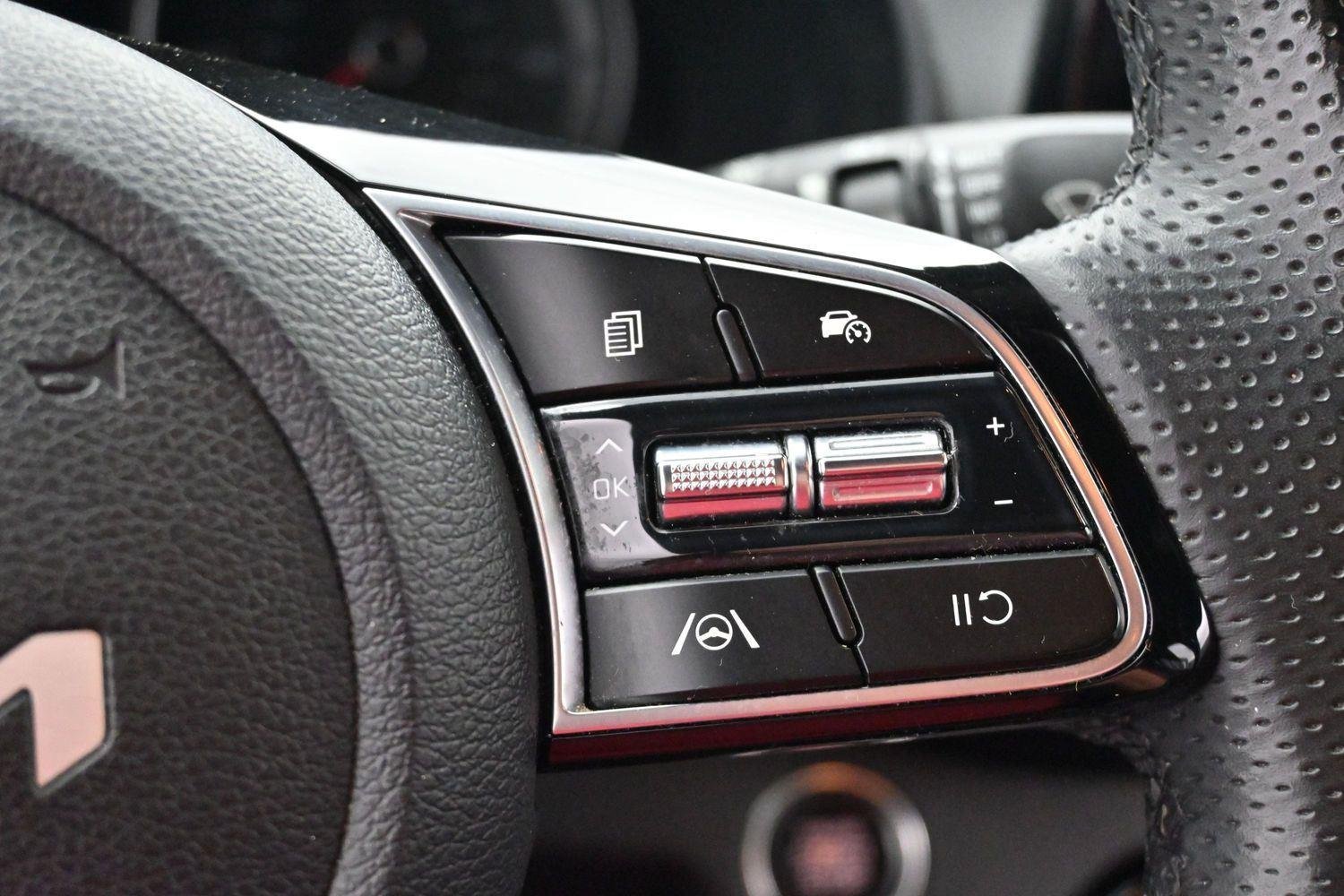 Used 2022 Gravity Gray Kia GT-Line image 17
