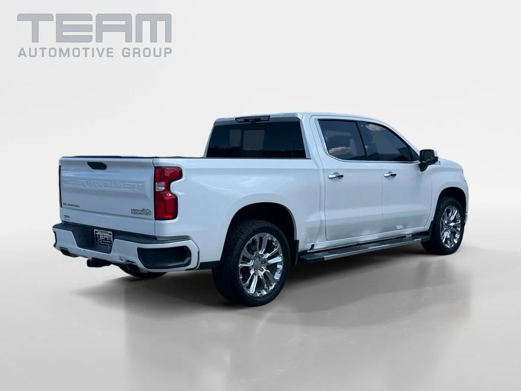 Used 2021 IRIDESCENT PEARL TRICOAT Chevrolet High Country image 7