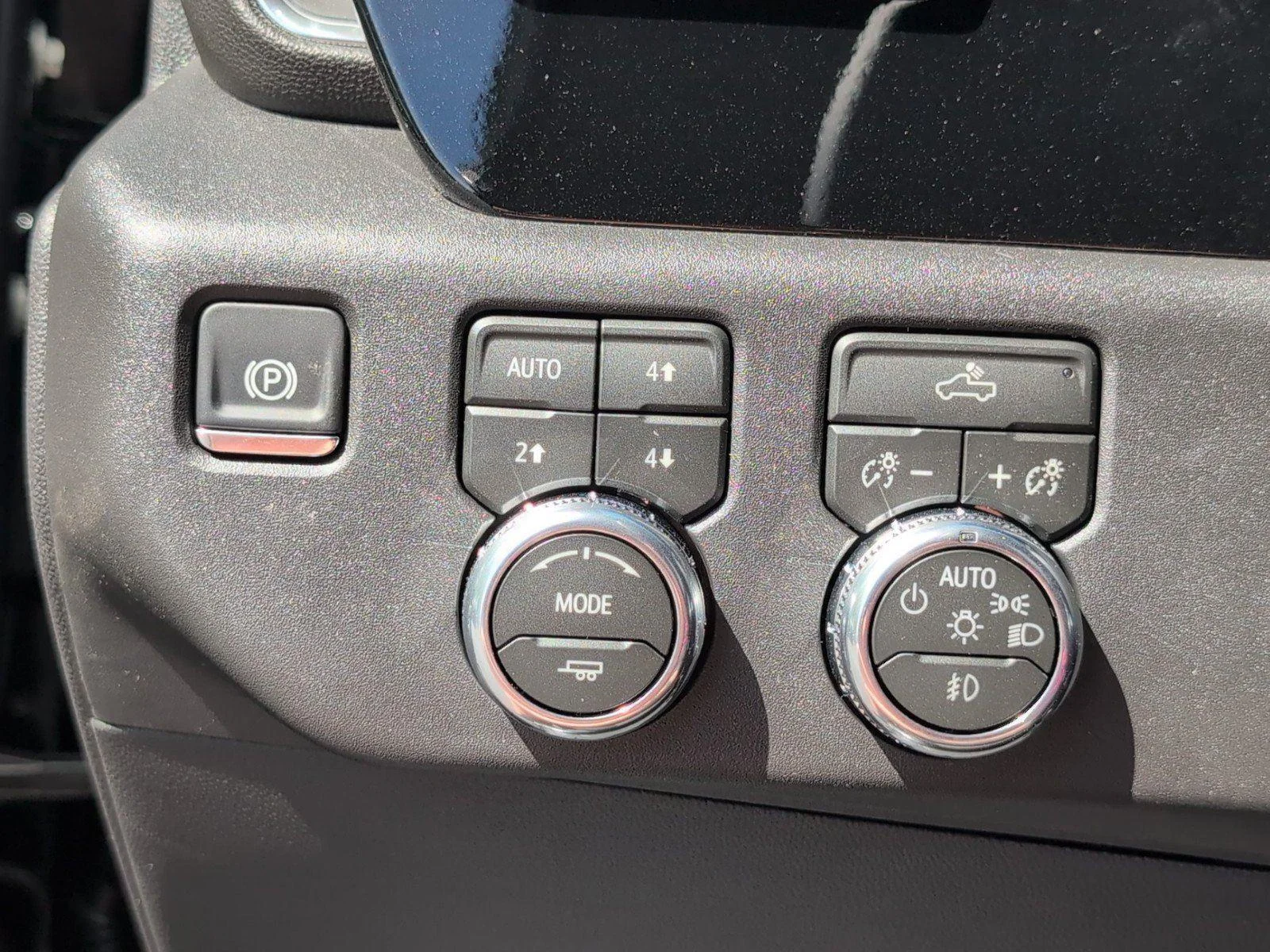 New 2026 Onyx Black GMC Elevation image 30