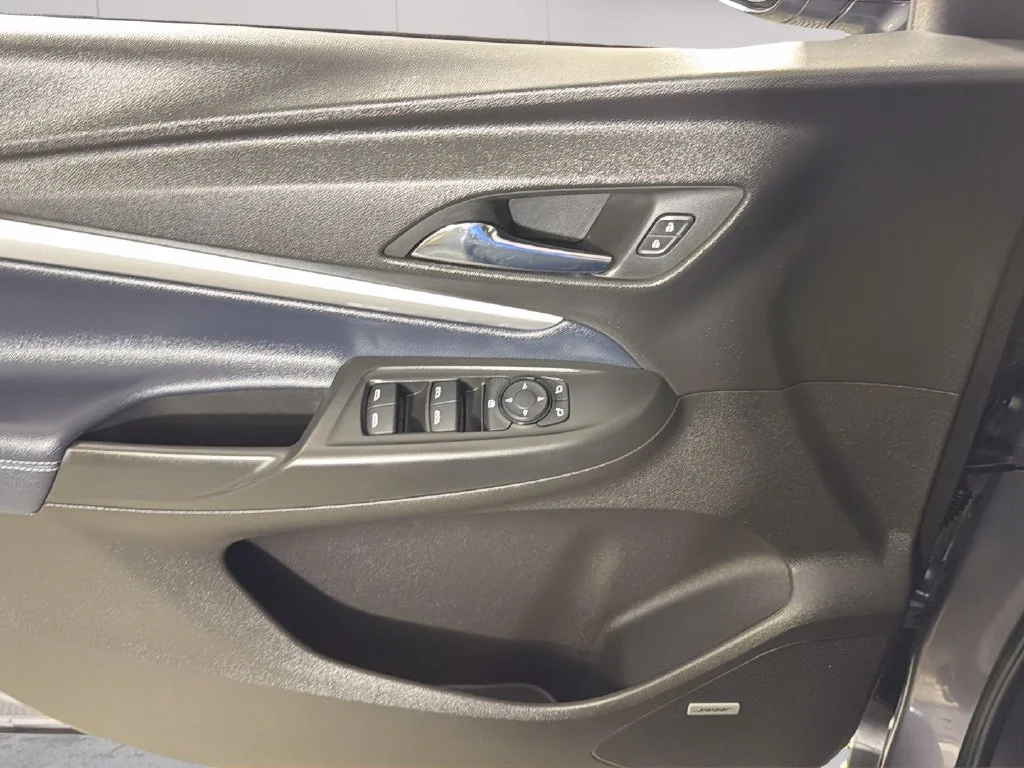 Used 2022 GRAY GHOST METALLIC Chevrolet Premier image 26