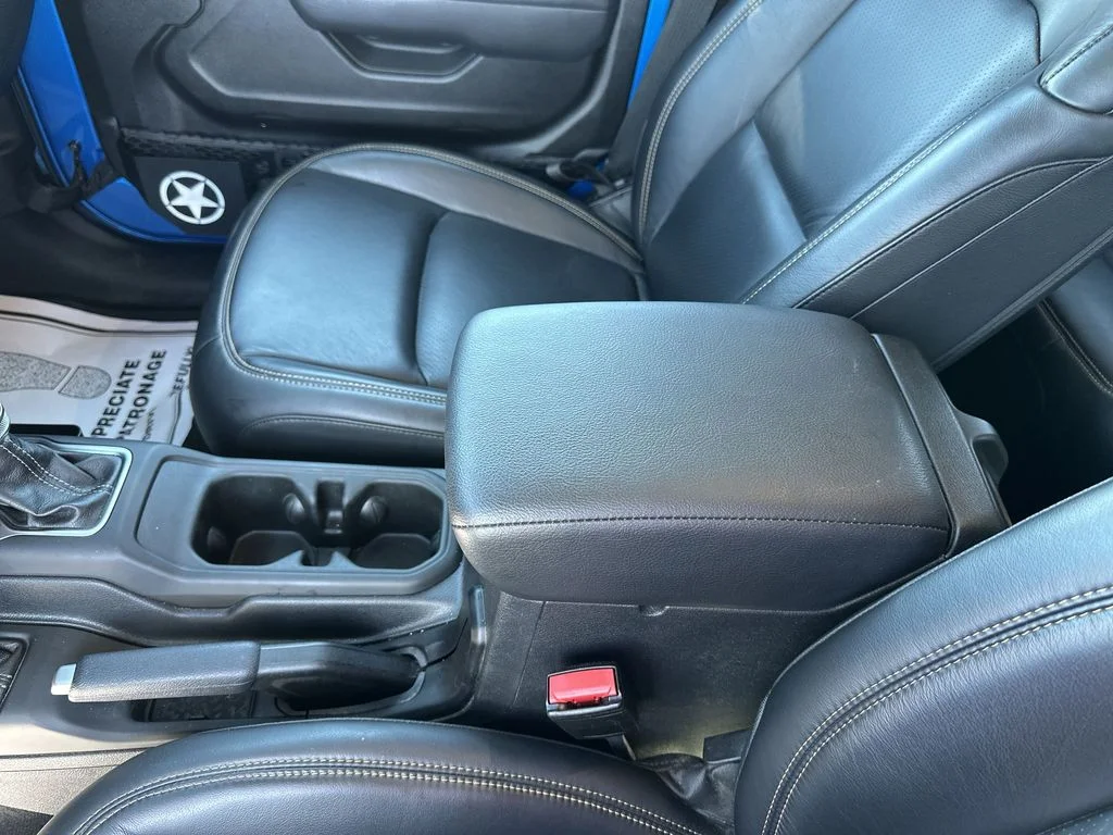 Used 2025 Blue Jeep Willys image 26