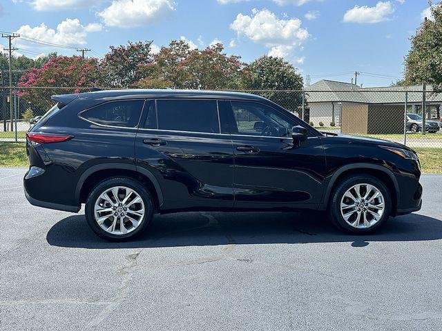 Certified Used 2021 MIDNIGHT BLACK METAL Toyota  image 8