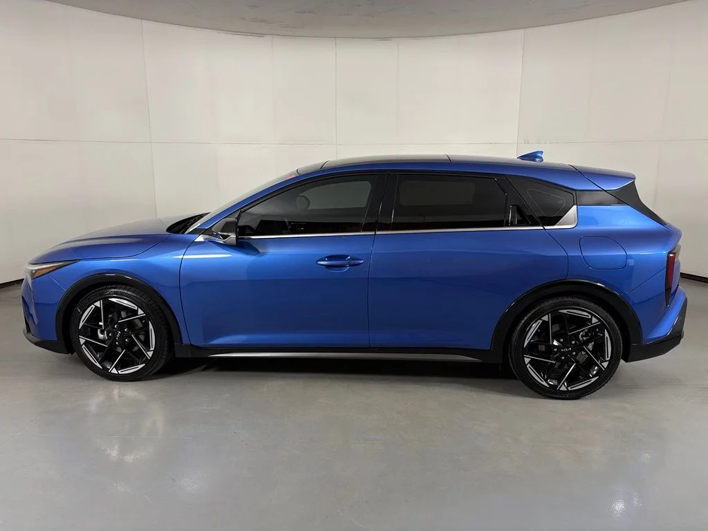 New 2026 Wave Blue Kia GT-Line image 5