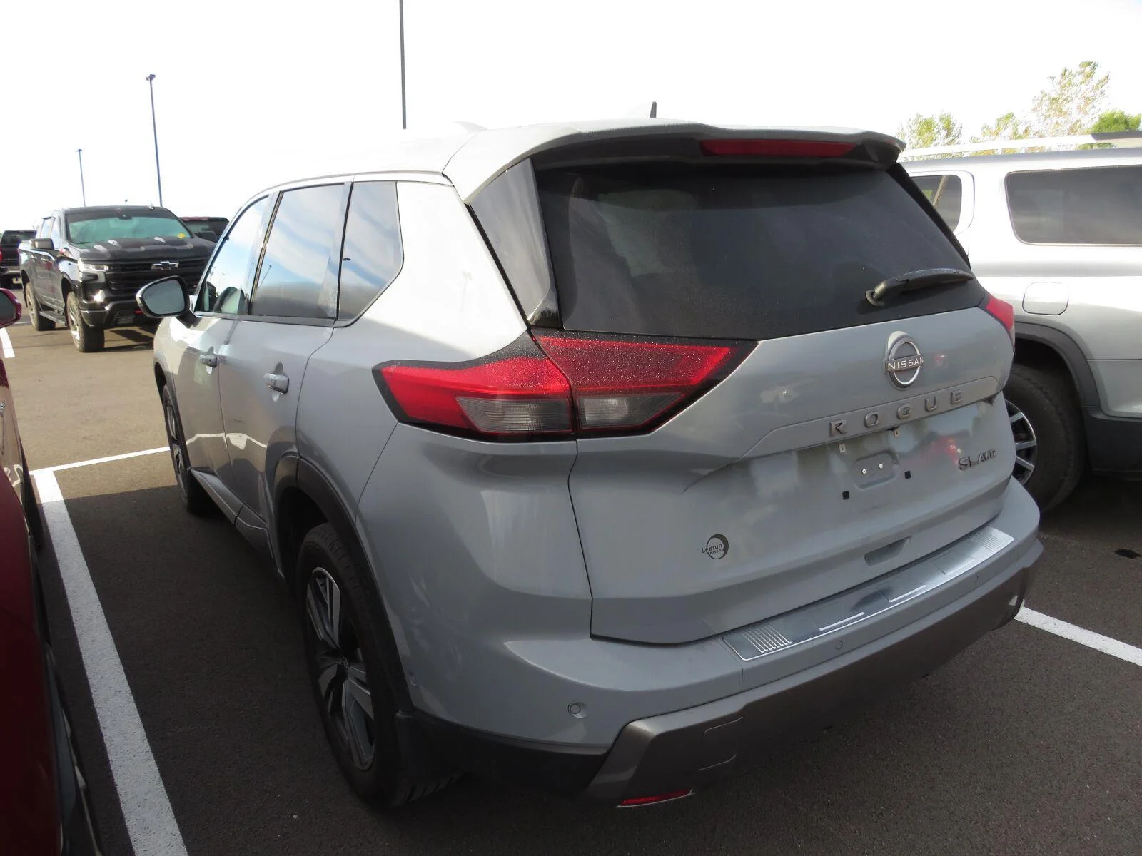 Used 2024 Boulder Gray Pearl Nissan SL image 11