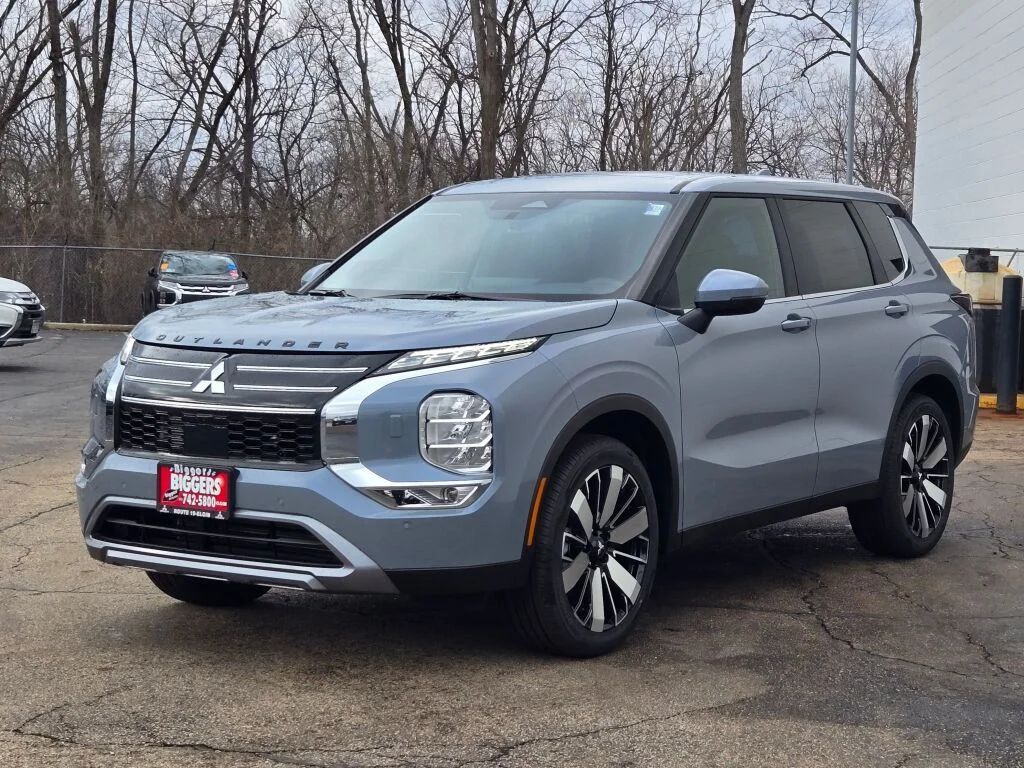 New 2026 Gray Mitsubishi SE image 3