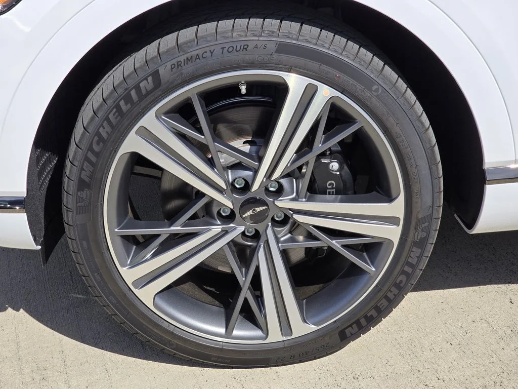 New 2026 White Genesis 3.5T e-SC image 5